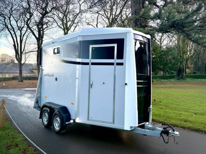 apollo horse trailer sweden